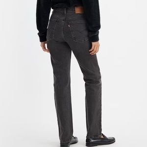 NWT Levi’s 70’s High Slim Straight Jeans (28W 31L)